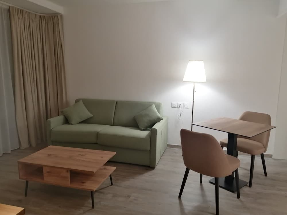 RESIDENCE CAP WINSTON, Cap d'Ail, photo 6