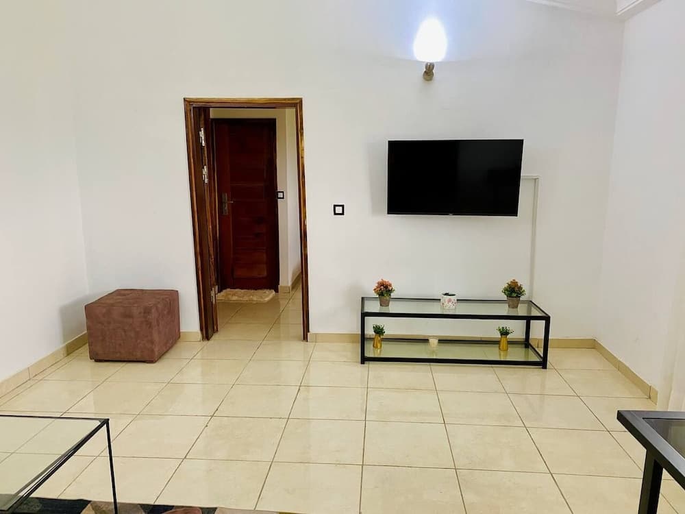 HOTEL RESIDENCE ESSIENIGUET, Abidjan, photo 2