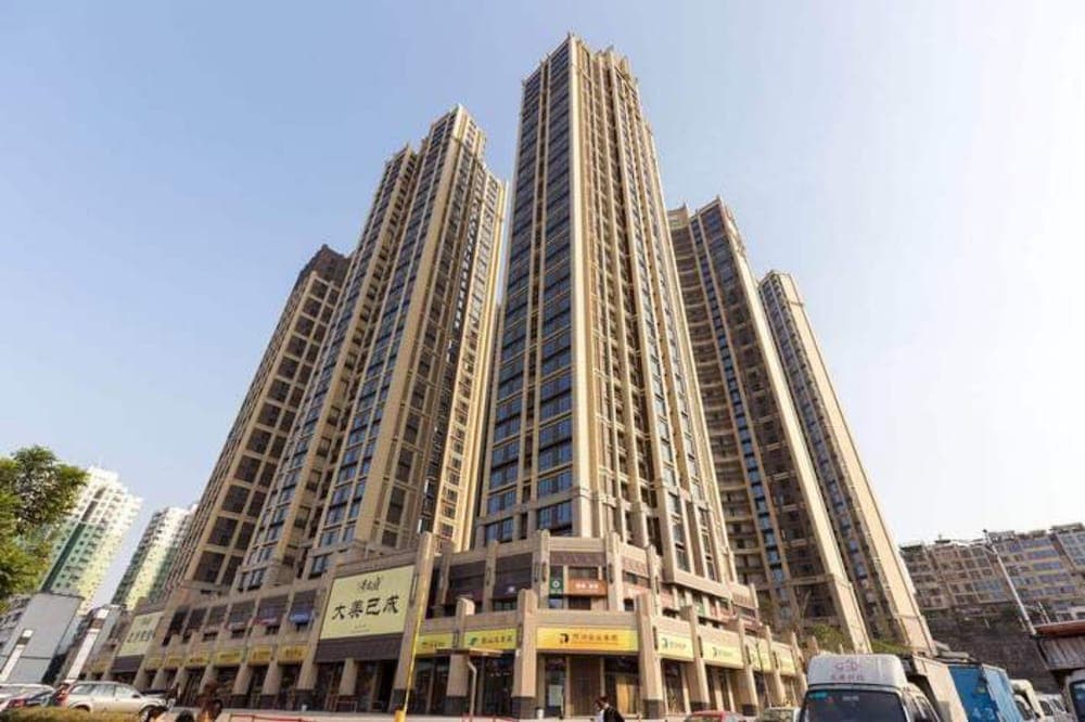 Western Theme Holiday Apartment Hotel, Shenzhen