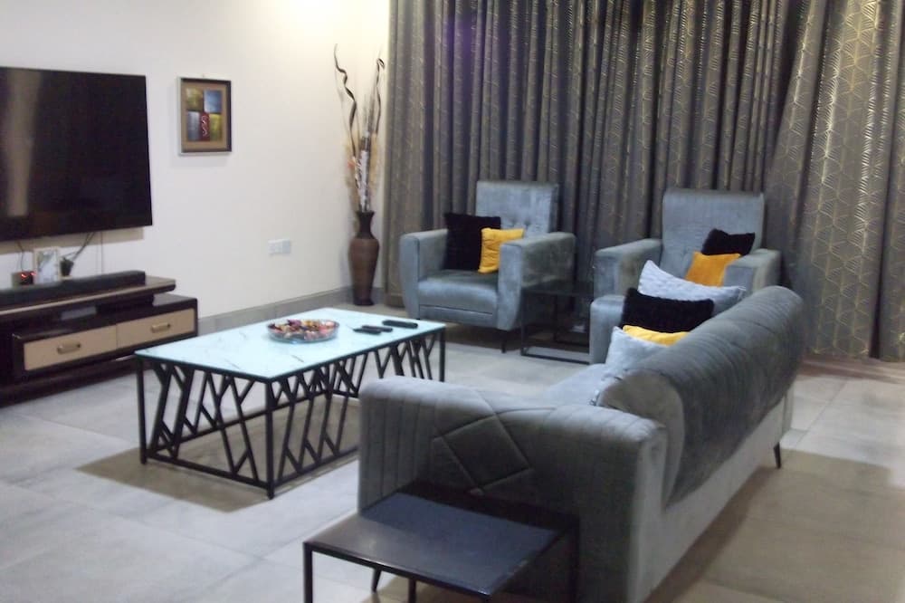 Nego Lodge, Accra, photo 4