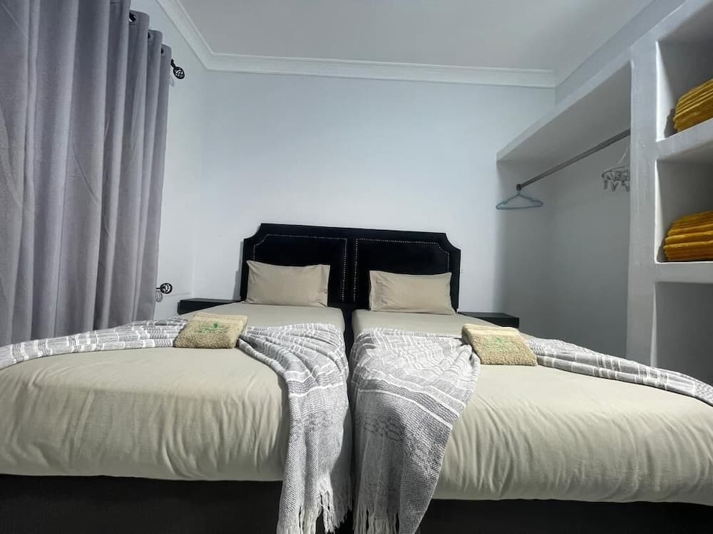Enchanted Africa Apartments, Zvishavane