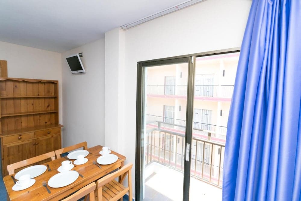 The Blue Apartments by Ibiza Feeling - Adult Only, Sant Antoni de Portmany, photo 4