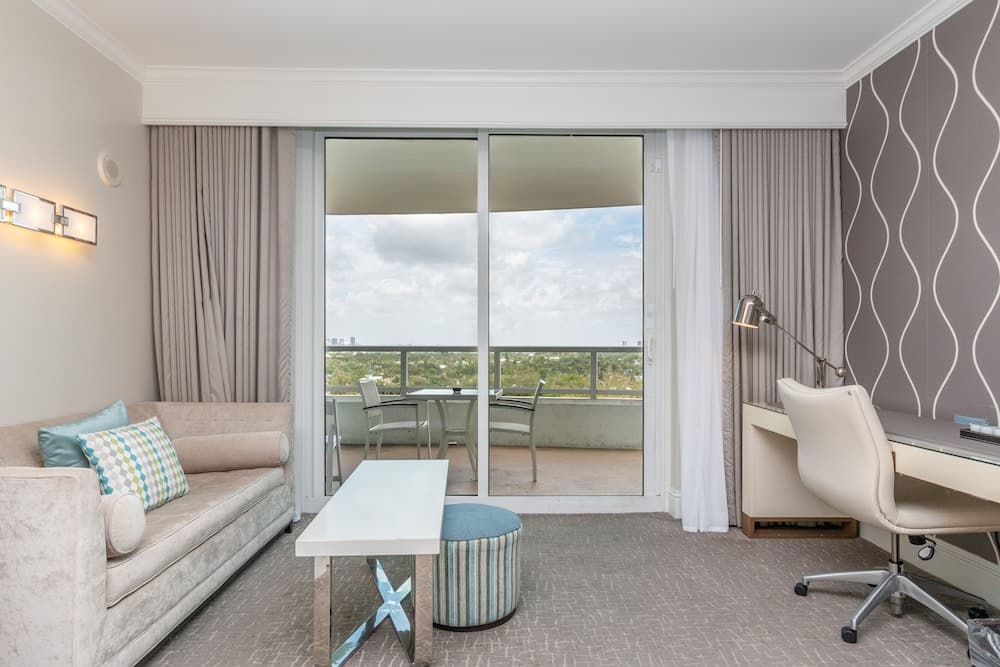 Fontainebleau Miami Beach Private Luxury Suites, Miami Beach, photo 6