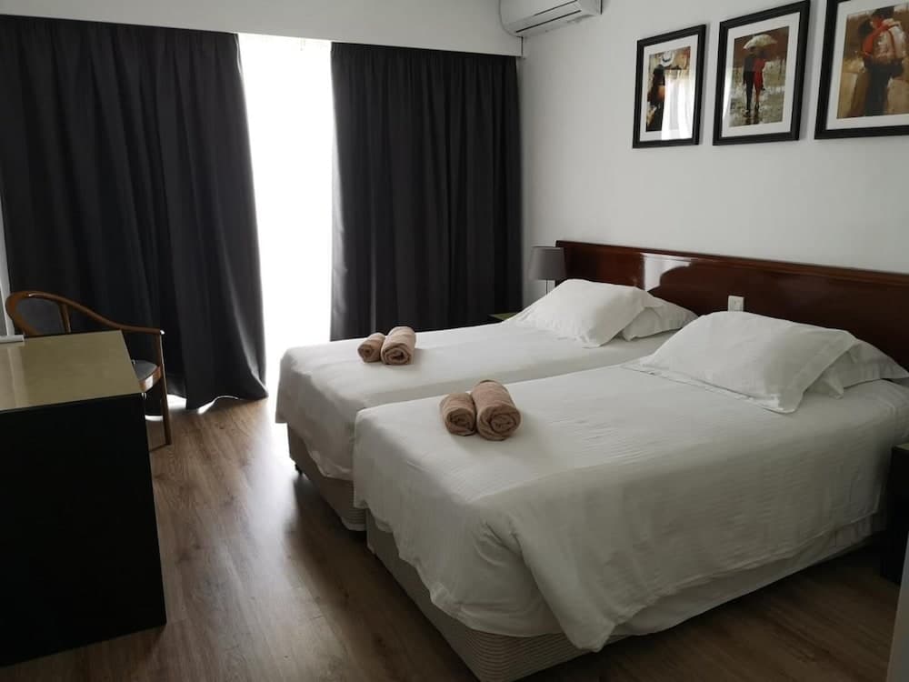 Sun Hall Beach Hotel Apts., Larnaca, photo 4