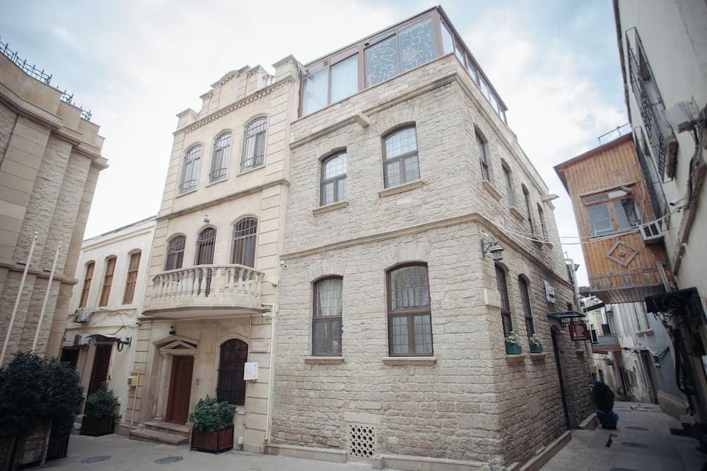 Rest Studios, Baku