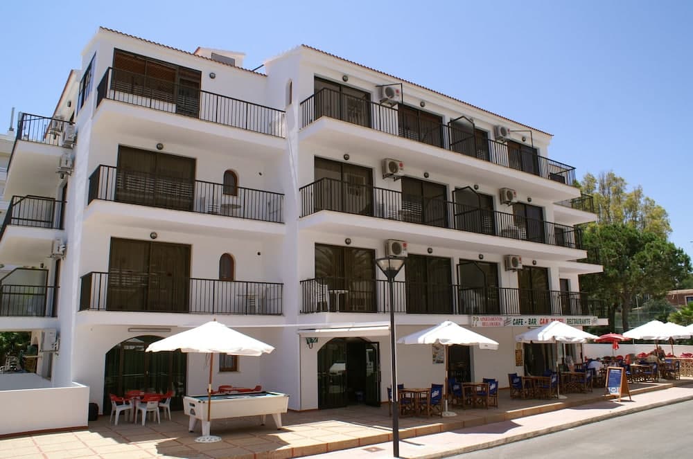 Building at G Rentals Apartamentos Bella Maria