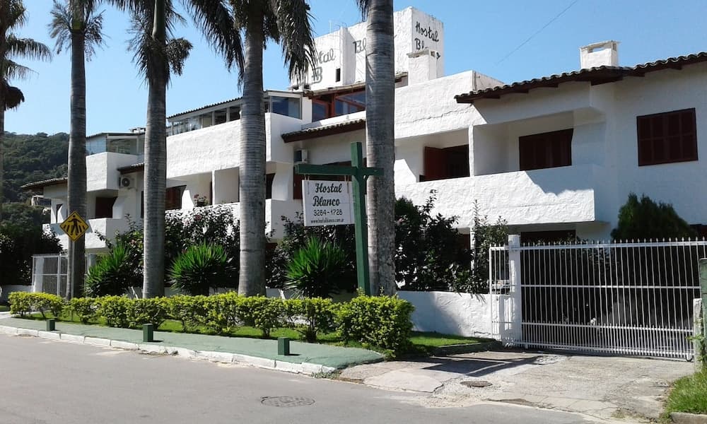 Hostal Blanco Apart-Hotel, Florianópolis