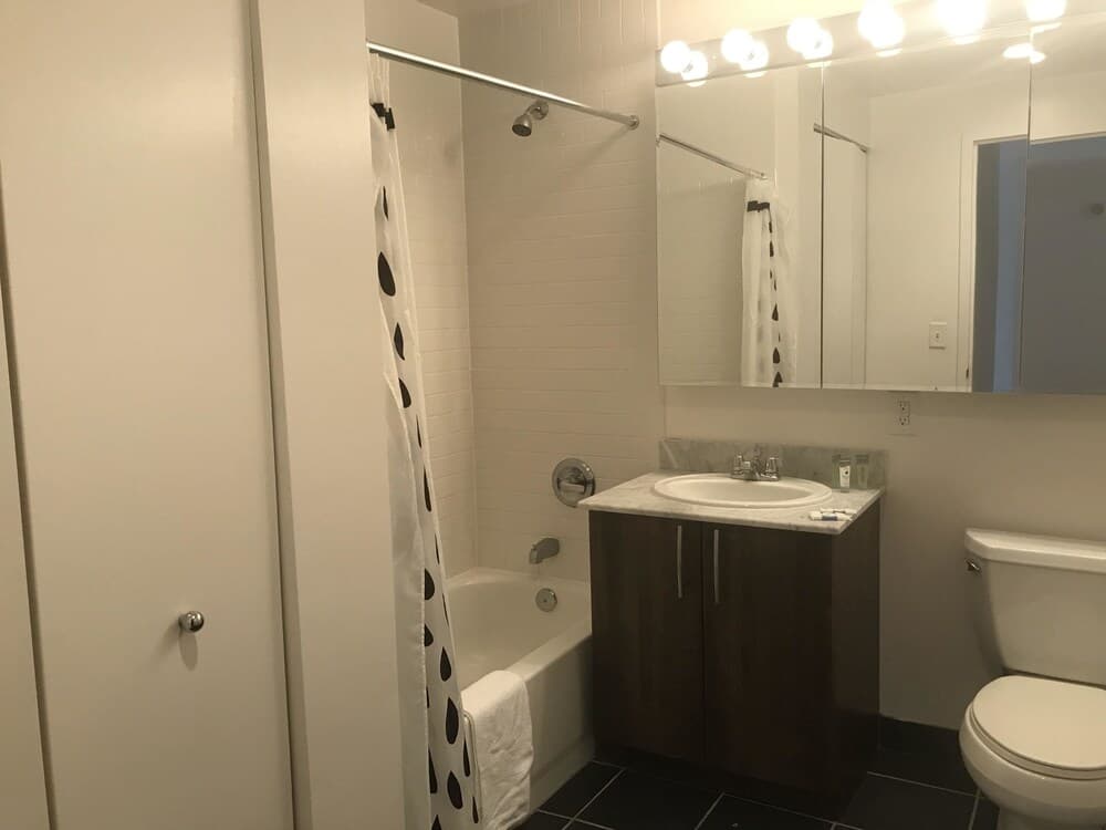 Downtown Luxury Suites, Jersey City, photo 3