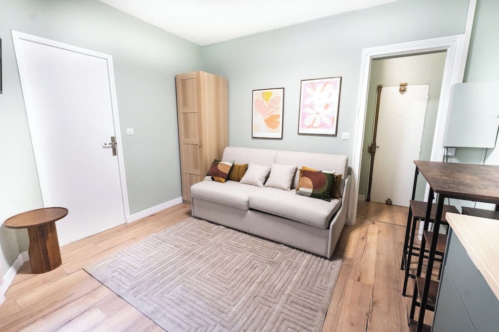 Appartements rue de Fécamp, Paris, photo 2