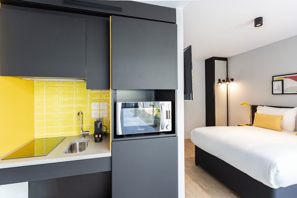 Staycity Aparthotels, Bordeaux City Centre, Bordeaux, photo 2