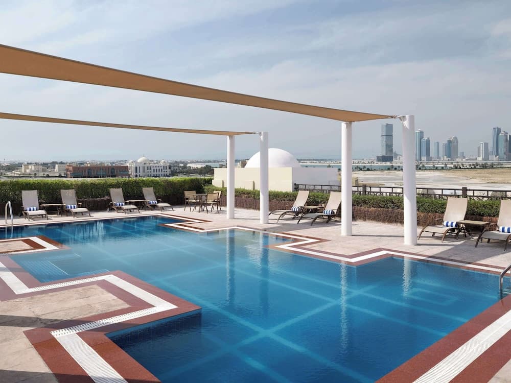 Movenpick Hotel Apartments Al Mamzar Dubai, Dubai