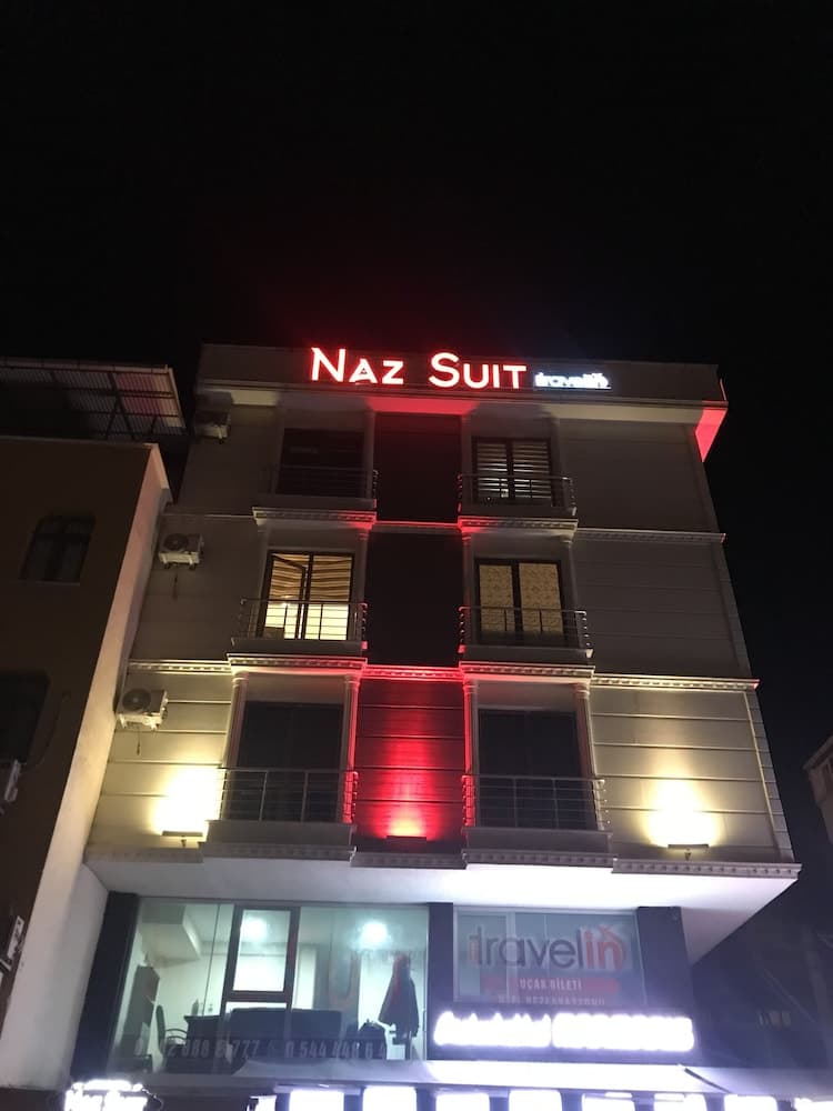 Naz Suit, Trabzon