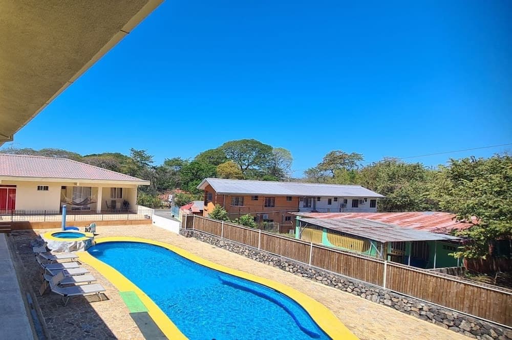 Hermosa Paradise, Sardinal