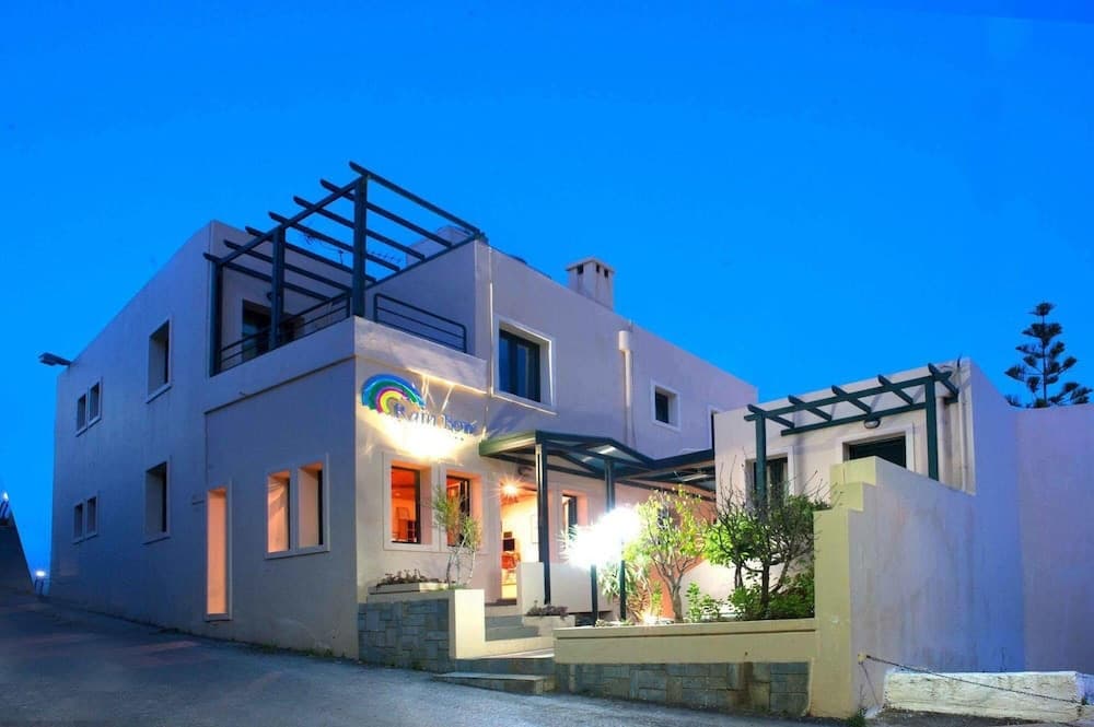 Rainbow Hotel Apartments, Chania