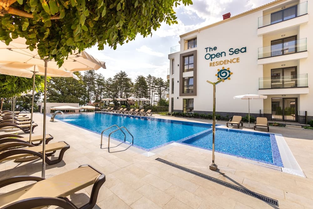 Open sea residence, Obzor