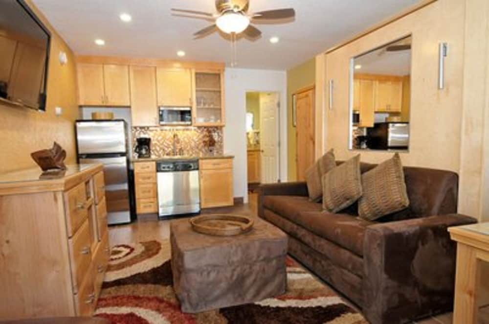 Stardust Lodge, South Lake Tahoe, photo 3