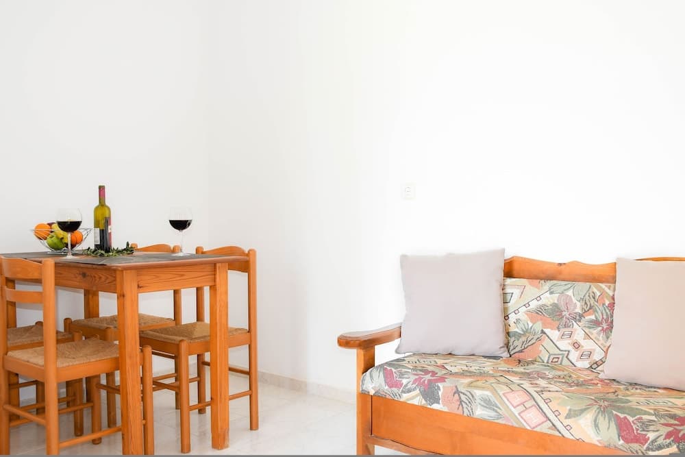 Litinas Apartments With Pool, Chania, photo 5