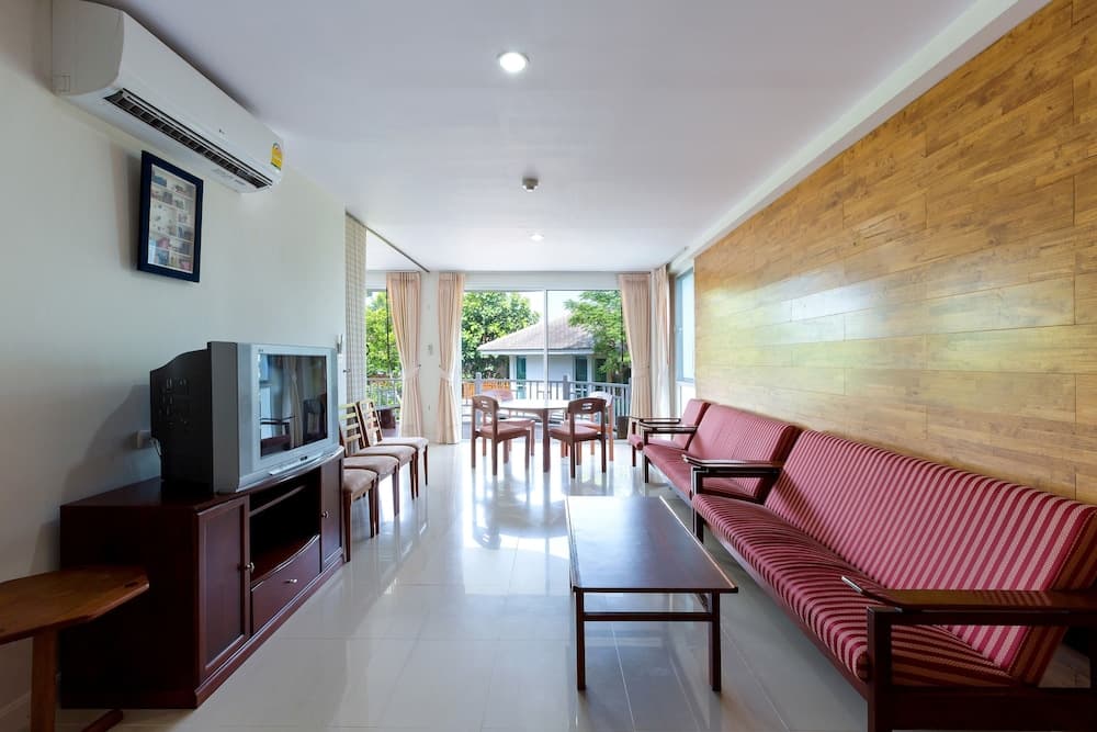 Baan Poolom Beachfront Condominium, Hua Hin, photo 4