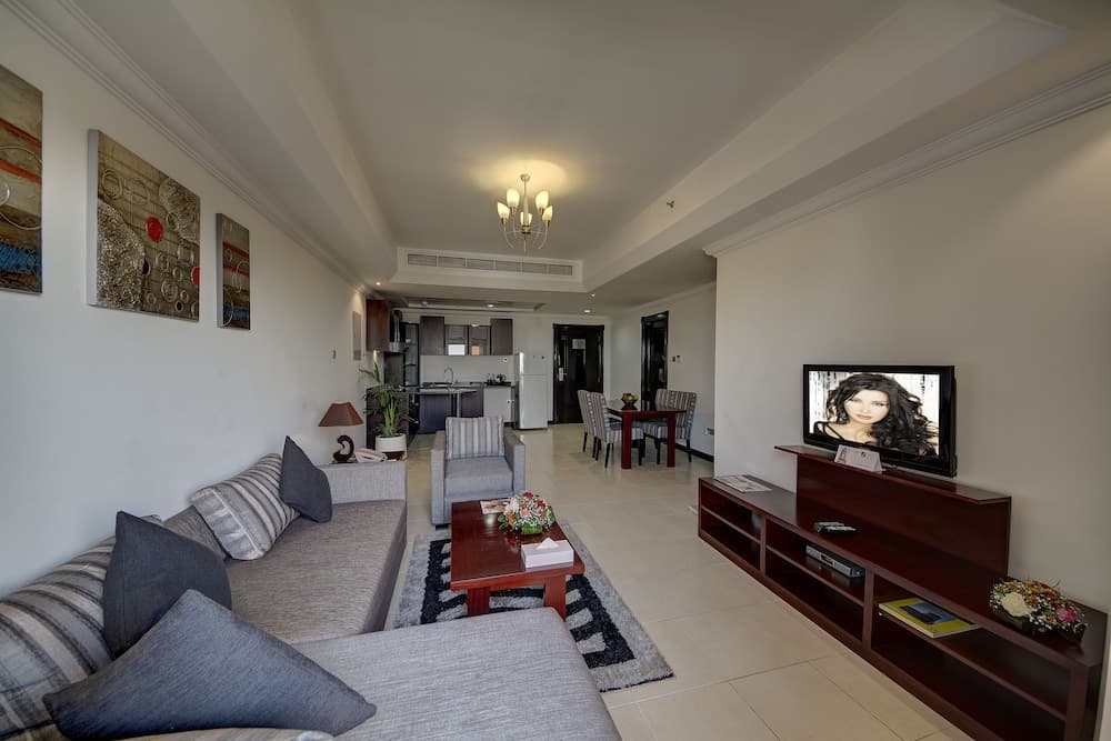 Ewan Ajman Suites Hotel, Ajman, photo 3