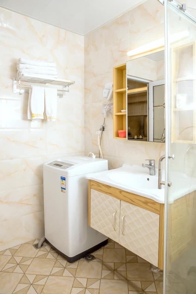 Guangzhou Pengman Apartment Huanshidong, Guangzhou, photo 4