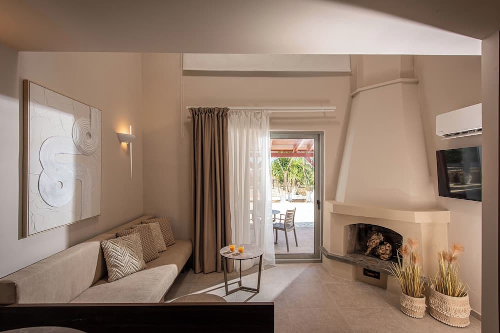 Ariadni apartments & suites, Karteros, photo 5
