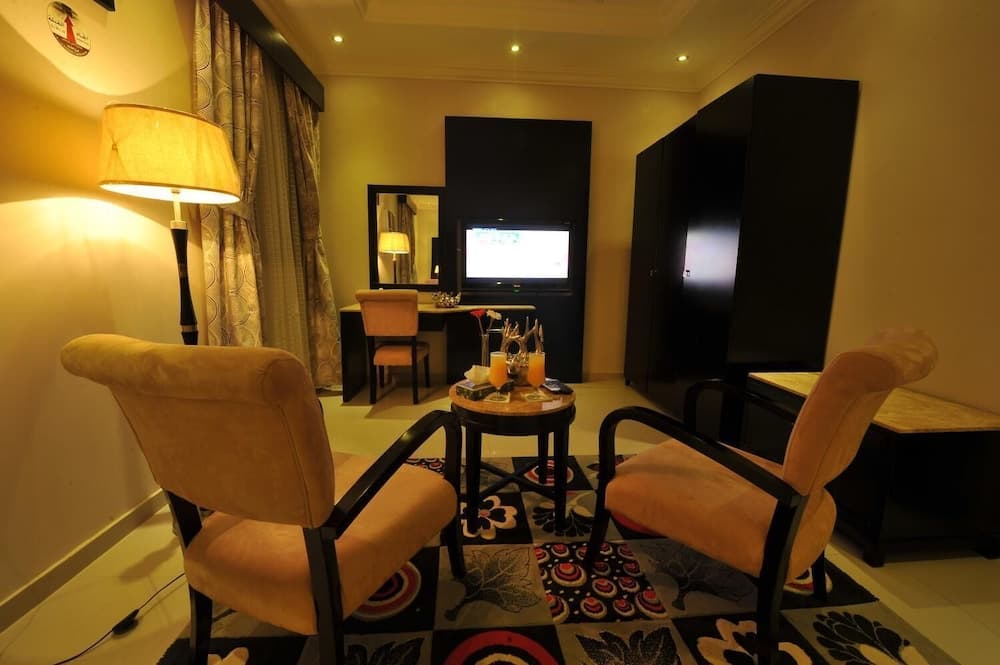 Al Janadriyah Suites 7, Riyadh, photo 3