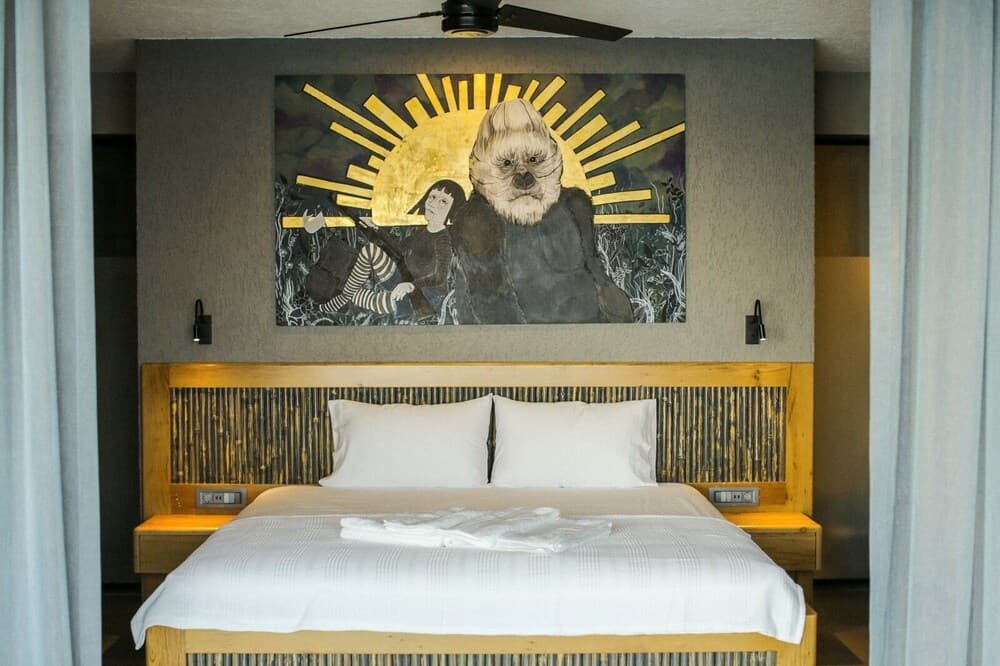 Surfer Caravan Gastro Pub and Suites, Bodrum, photo 6