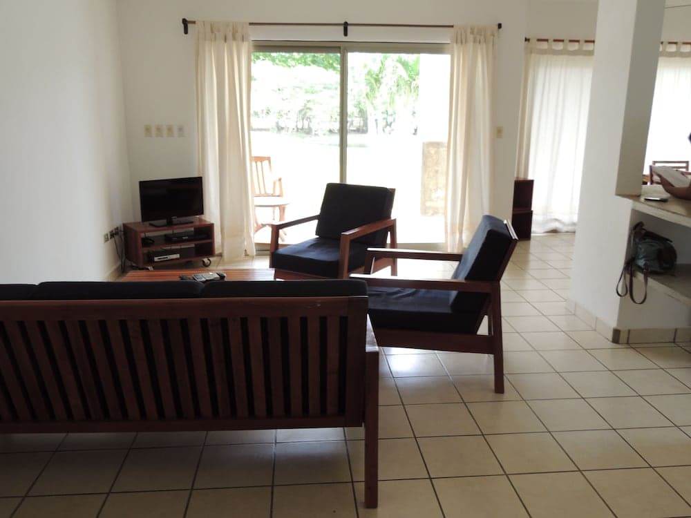 Hacienda Iguana Beach and Golf Resort, Tola, photo 4