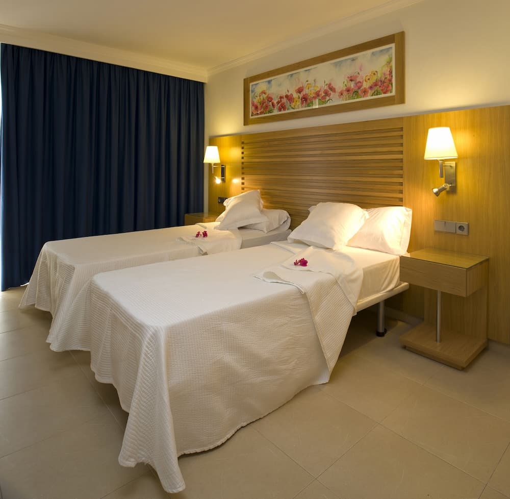 Apartamentos Bon Sol Prestige, Ibiza, photo 3