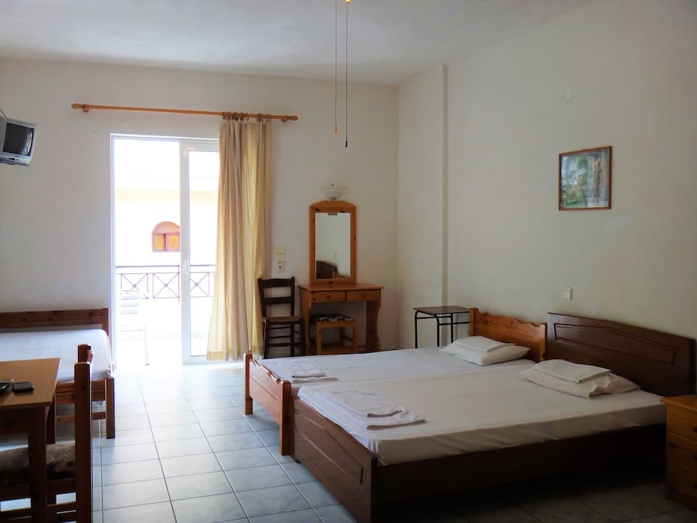 Pagona Hotel, Istiaia-Aidipsos, photo 4