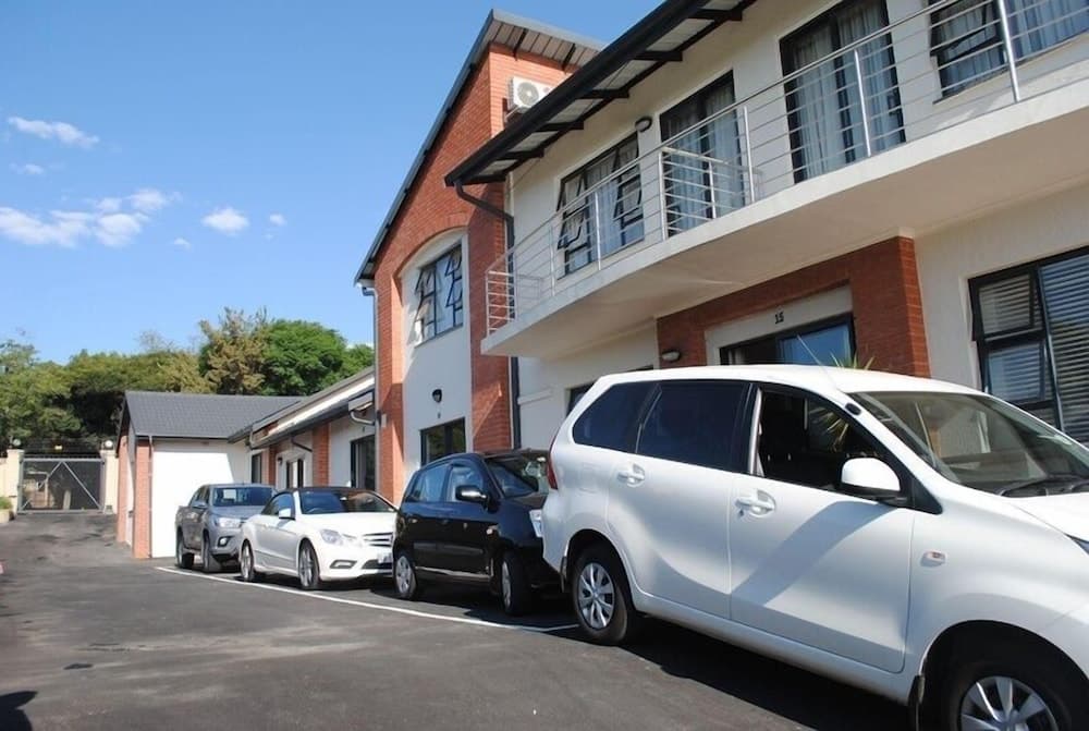 86 Edison Guest Lodge, Sandton