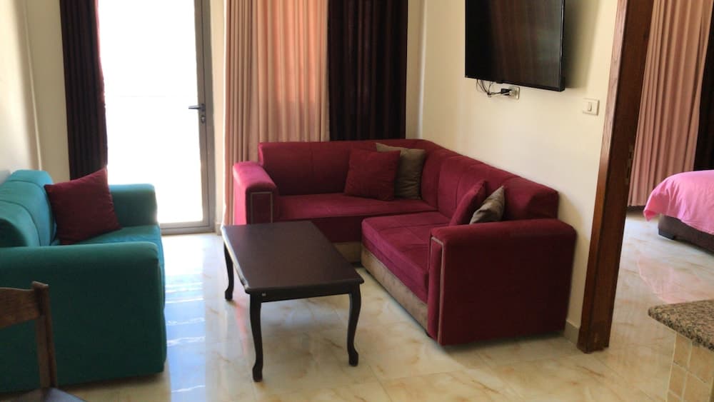 Suzan Studios & Apartments, Amman, photo 6