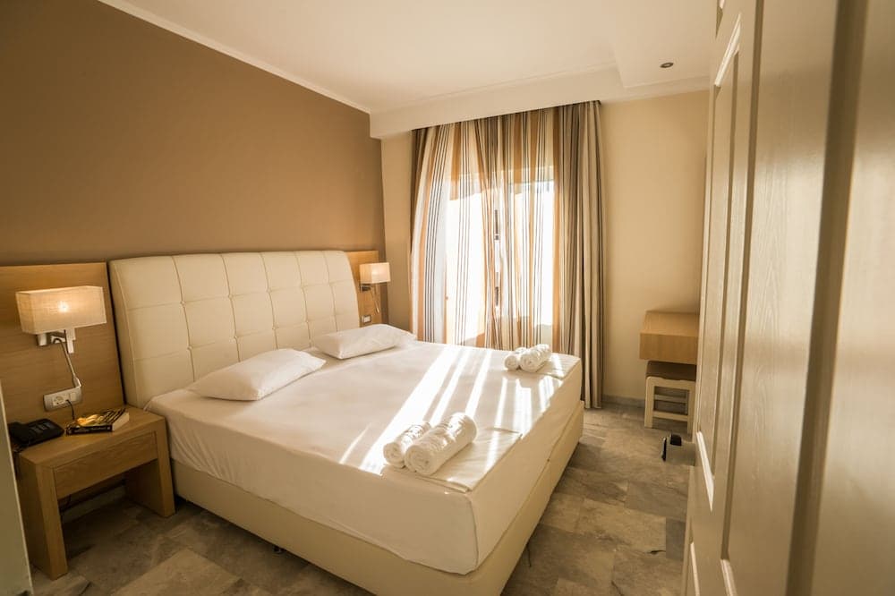 Golden Bay Suites, Chania, photo 5