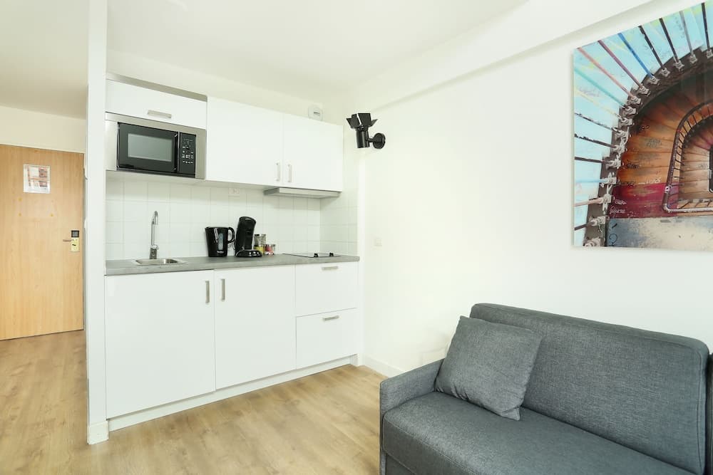 Short Stay Group Residence Les Lilas Serviced Apartments, Les Lilas, photo 3