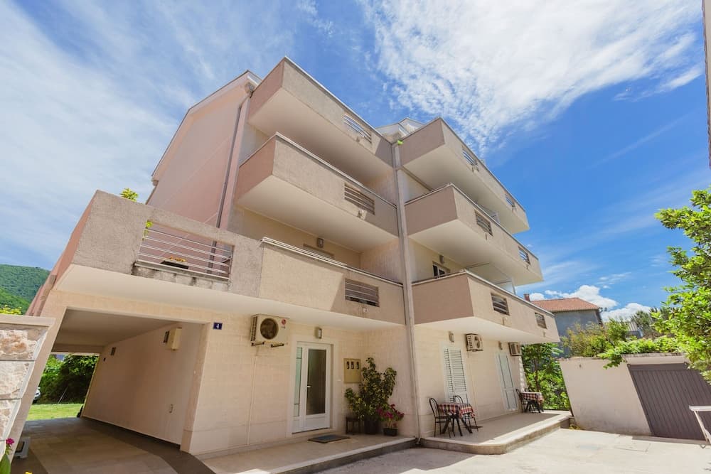 Rosic Apartments, Tivat