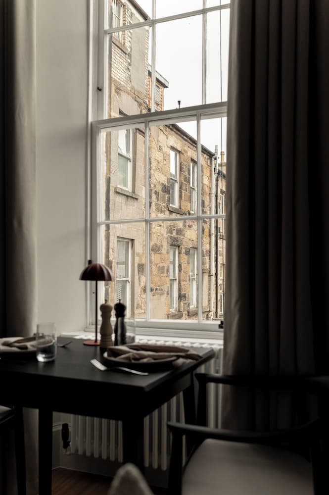 Moment Blythswood Street, Glasgow, photo 4