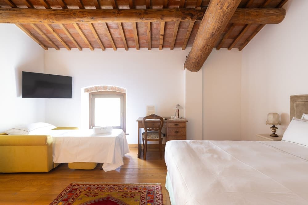 VerdeOlivo1876 - Apartments with Pool, Mezzane di Sotto, photo 2