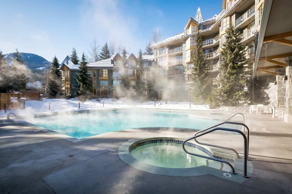 Private Residences at the Cascade Lodge, Whistler, photo 5