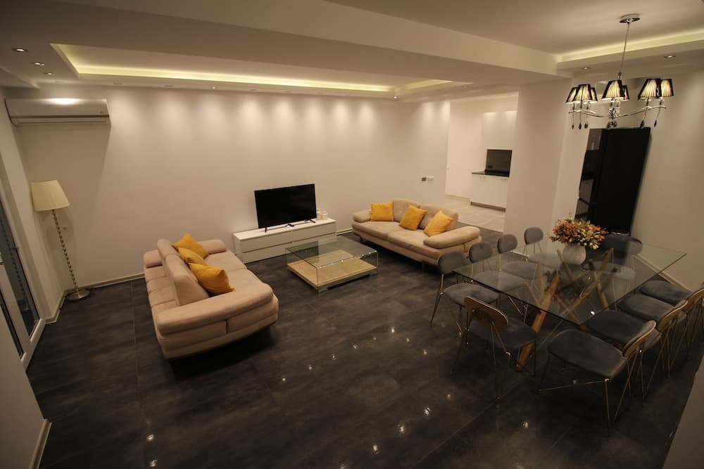 Maxela Rooms & Suites, Tbilisi, photo 2