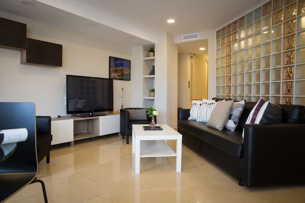 Holidays2Malaga Train Station Area Apartments, Málaga, photo 4