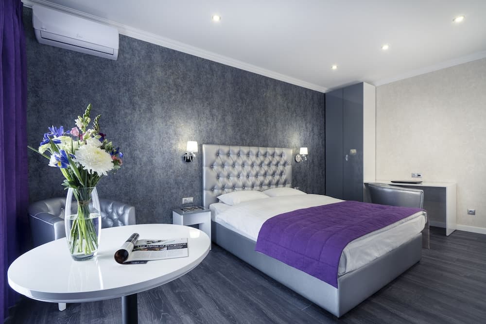 Hotel Status Apartments, Kyiv
