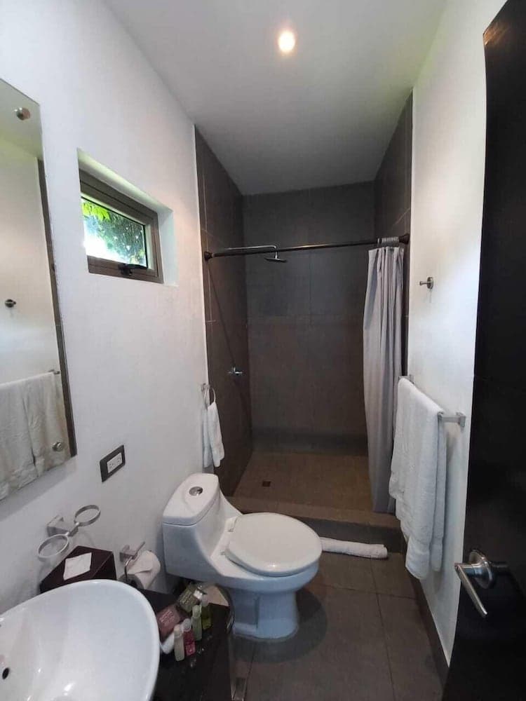 Cardedeu Residence, El Congo, photo 5