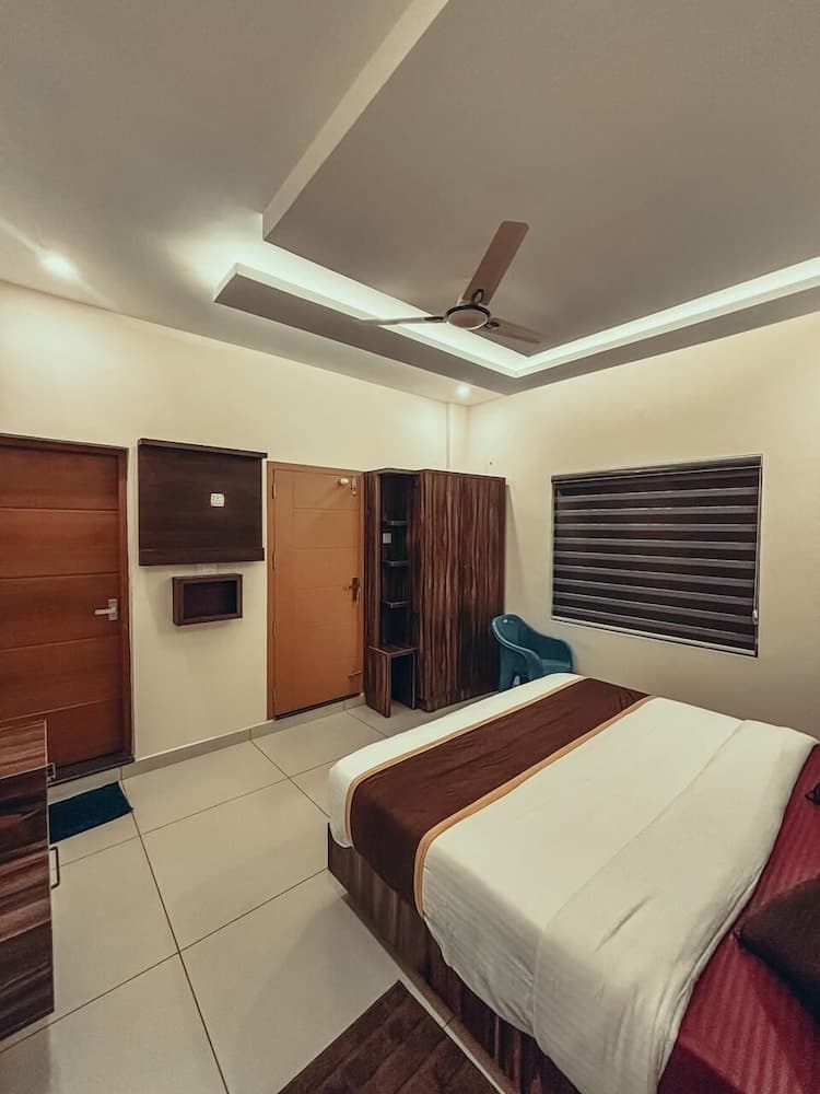 Azay Luxurious Apartment, Kalpetta, photo 2