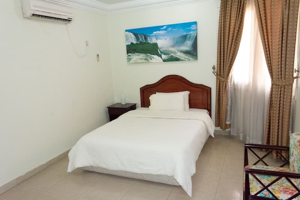 Hotel room at Royal Residence Hotel