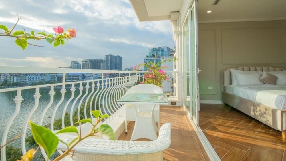 Luxe Paradise Suites Xuan Dieu, Hanoi