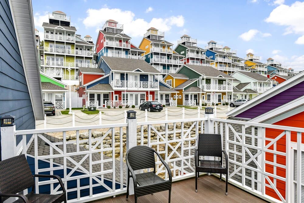 Bransons Nantucket, Branson, photo 2