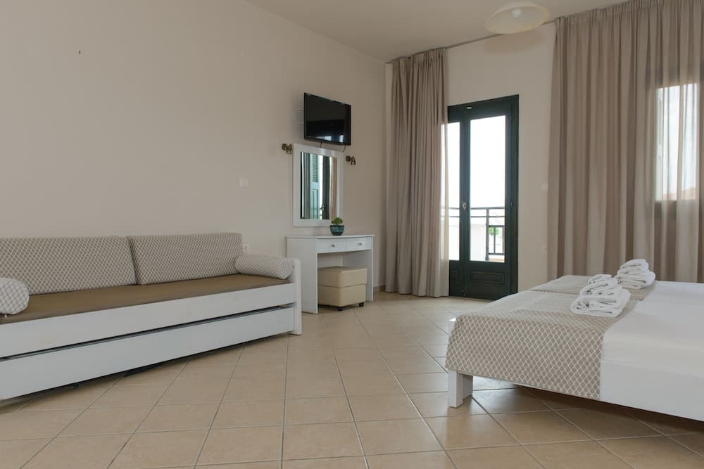 So Nice Hotel, Samos, photo 4