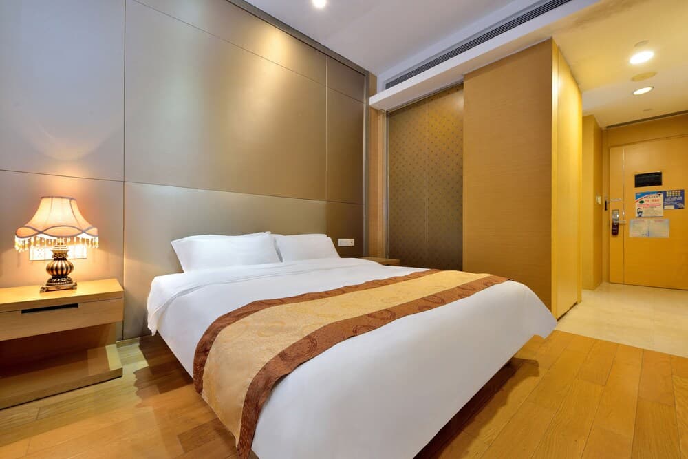 Guangzhou HeeFun Apartment - Poly World Trading Center, Guangzhou, photo 2