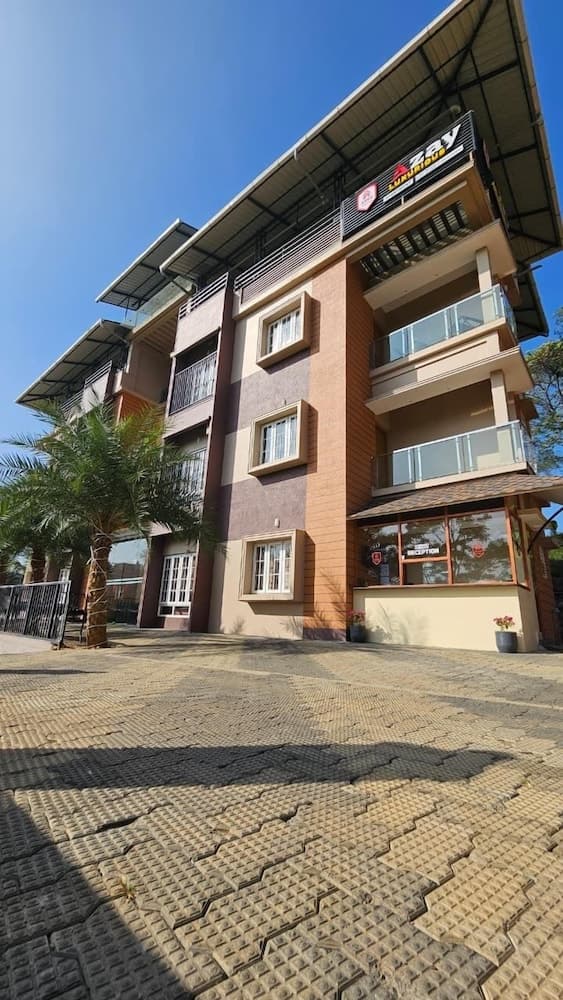 Azay Luxurious Apartment, Kalpetta, photo 6