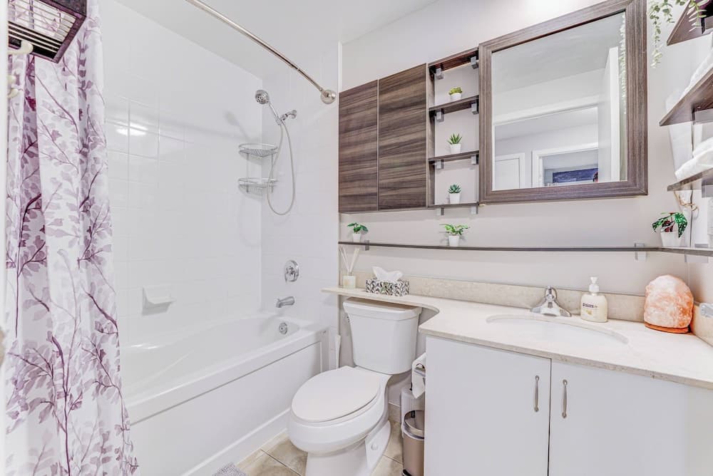 RivetStays - The Peter Suites, Toronto, photo 5